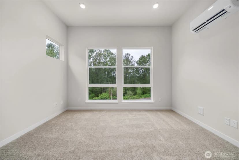 Property photo for 4261 Aberdeen Way Ne, Renton photo 28