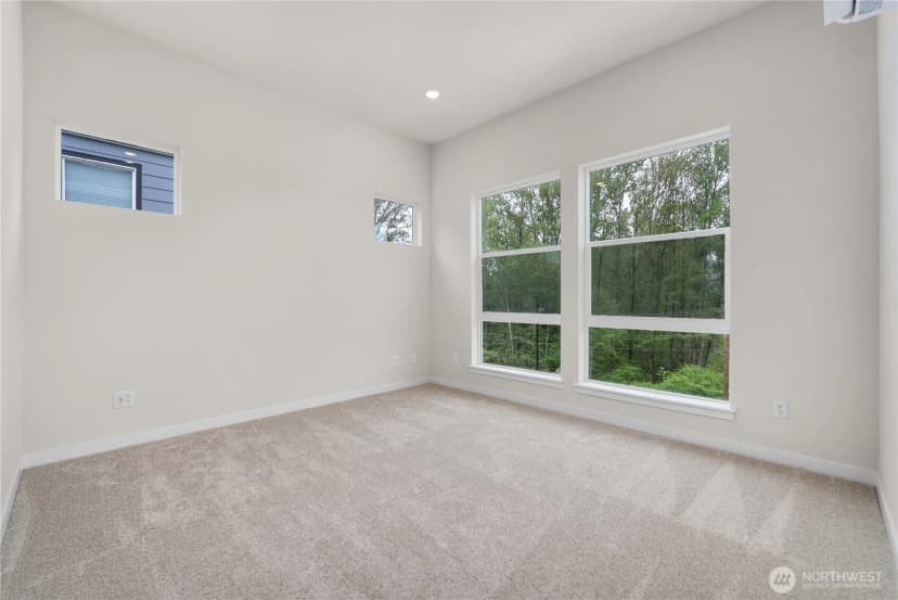 Property photo for 4261 Aberdeen Way Ne, Renton photo 27