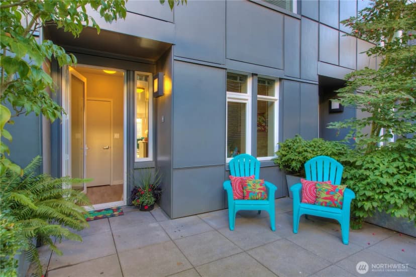 Property photo for 15100 6th Avenue Sw #305, Burien photo 4