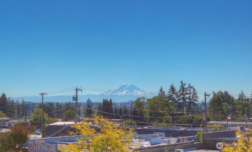 Property photo for 15100 6th Avenue Sw #305, Burien photo 2