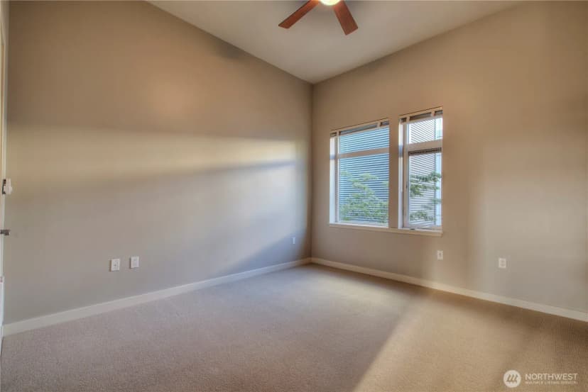 Property photo for 15100 6th Avenue Sw #305, Burien photo 19