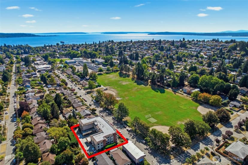 Property photo for 2858 32nd Avenue W #202, Seattle photo 2