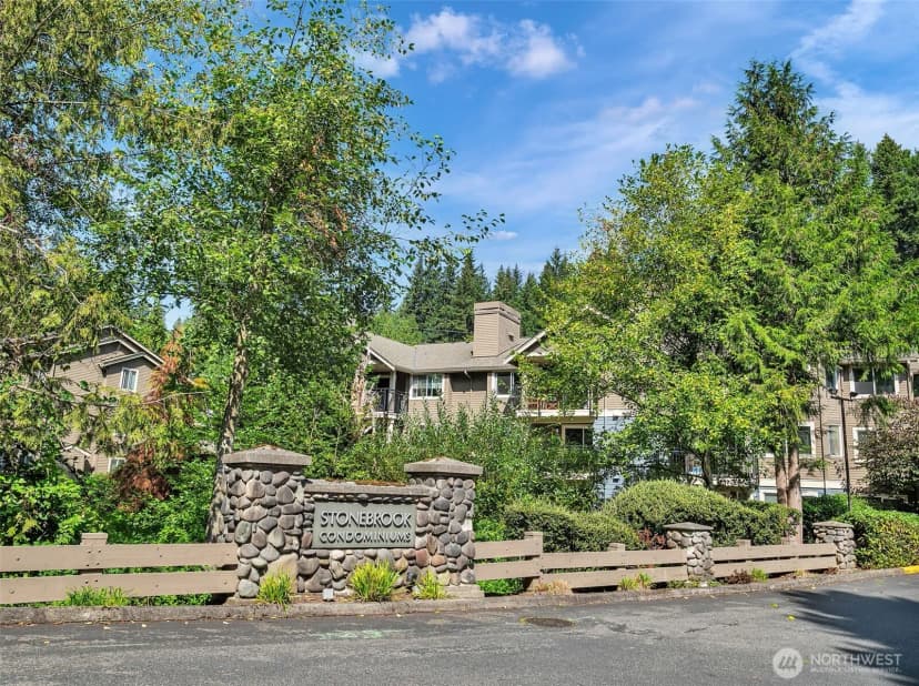 Property photo for 19404 Ne Bothell Way #b104, Bothell photo 23