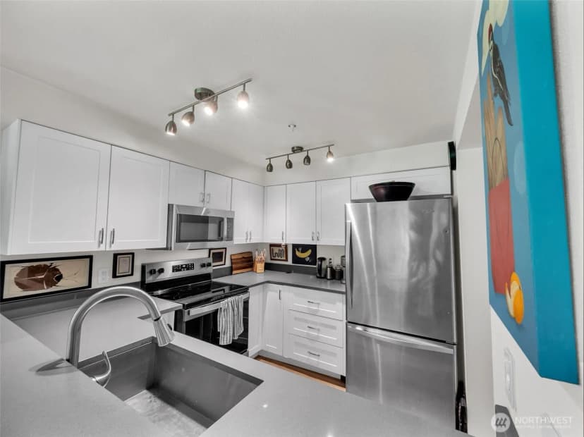 Property photo for 19404 Ne Bothell Way #b104, Bothell photo 7
