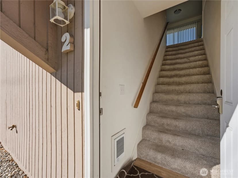 Property photo for 128 S Western Avenue #1, Wenatchee photo 30