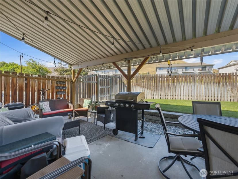 Property photo for 128 S Western Avenue #1, Wenatchee photo 16