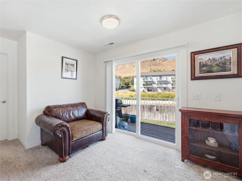 Property photo for 128 S Western Avenue #1, Wenatchee photo 34