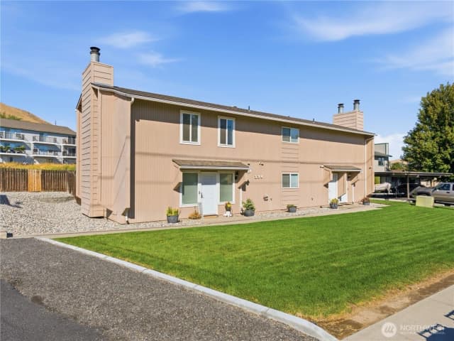 Property photo for 128 S Western Avenue #1, Wenatchee photo 3