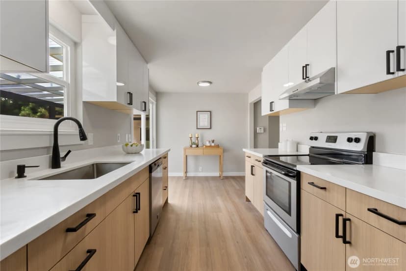 Property photo for 2125 N Highland Street, Tacoma photo 12