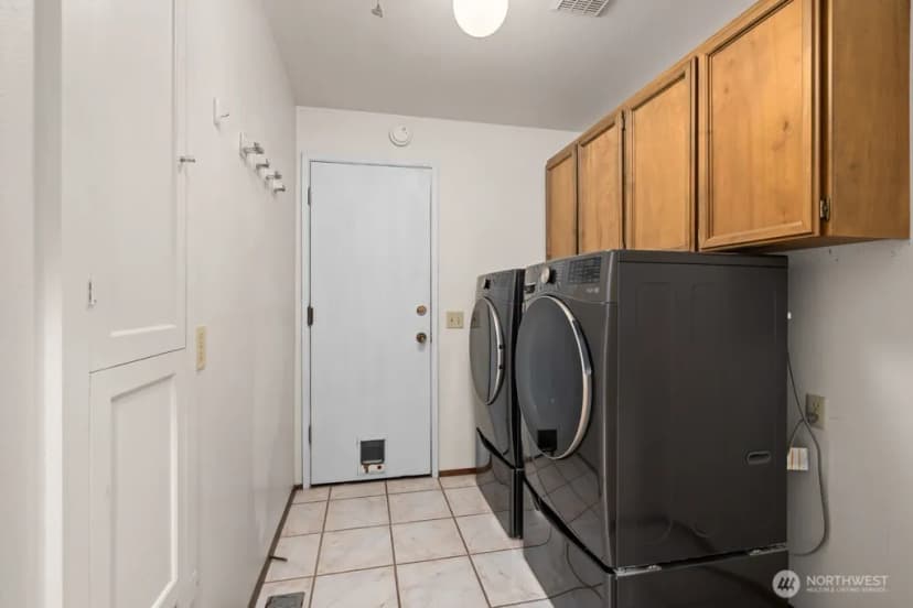 Property photo for 26621 Bristol Court, Kent photo 23