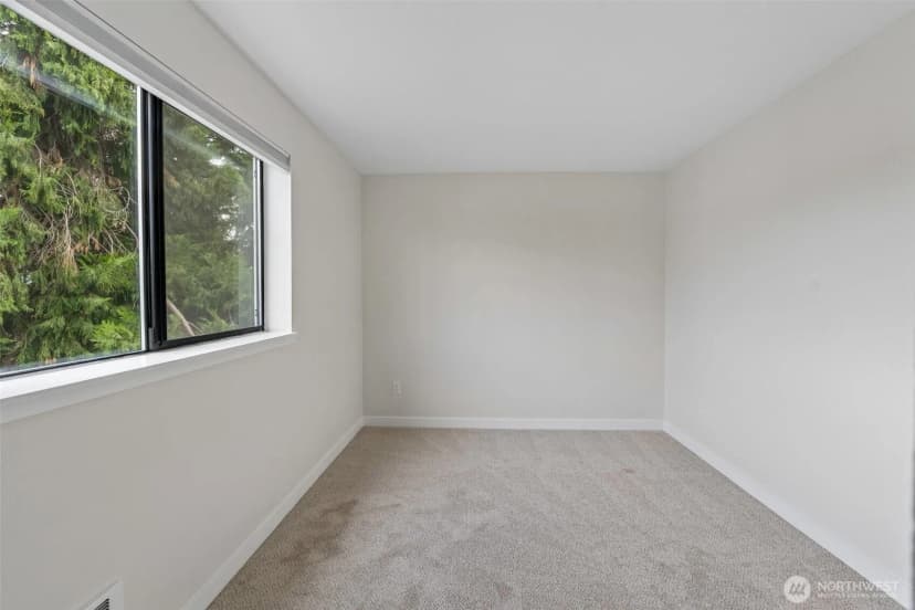 Property photo for 8816 Nesbit Avenue N #203, Seattle photo 18