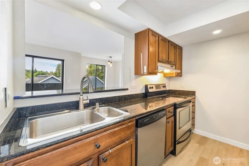 Property photo for 8816 Nesbit Avenue N #203, Seattle photo 16