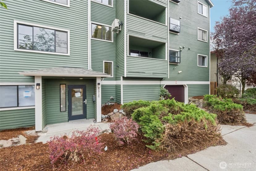 Property photo for 8816 Nesbit Avenue N #203, Seattle photo 3