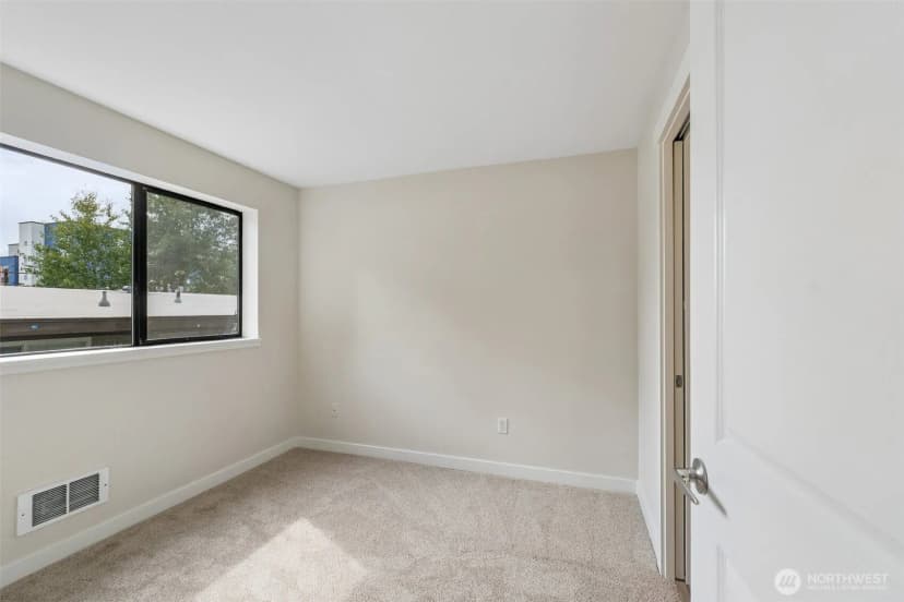 Property photo for 8816 Nesbit Avenue N #203, Seattle photo 21