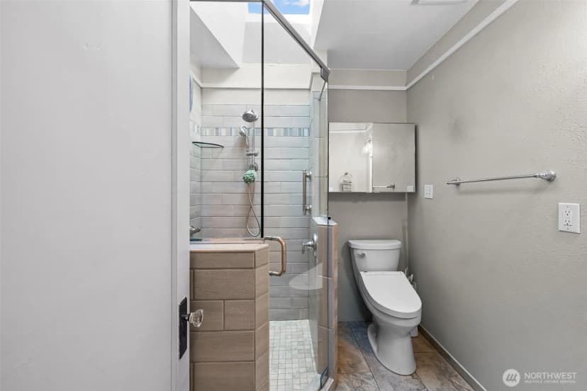 Property photo for 235 Percival Street Nw, Olympia photo 11