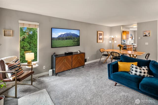 Property photo for 332 Healy Avenue S #8, North Bend photo 2
