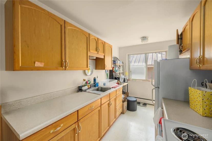 Property photo for 2822 14th Avenue W, Seattle photo 18