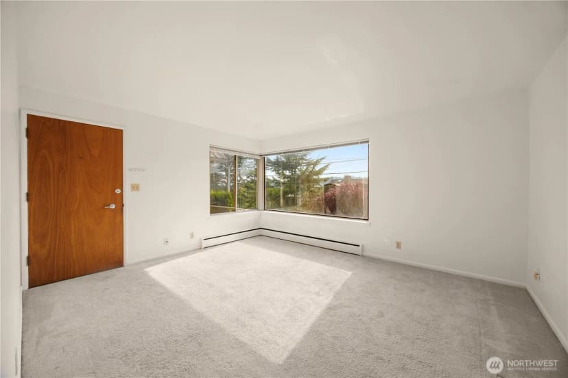 Property photo for 2822 14th Avenue W, Seattle photo 10