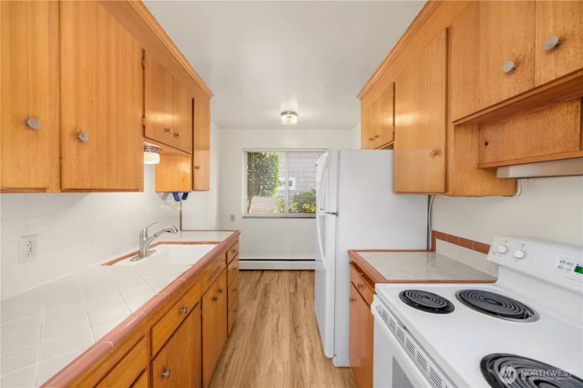 Property photo for 2822 14th Avenue W, Seattle photo 12