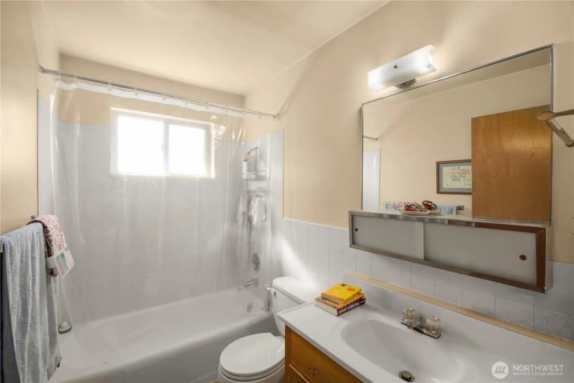 Property photo for 2822 14th Avenue W, Seattle photo 20