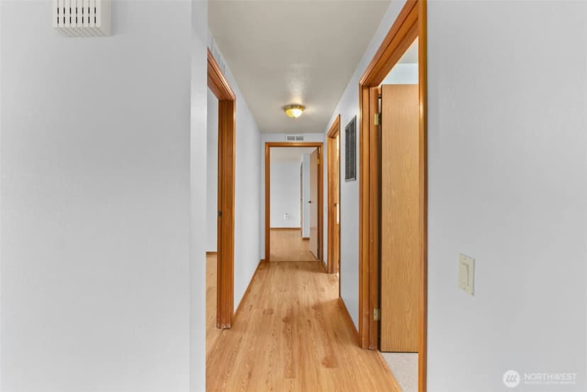 Property photo for 109 Longfellow Lane, Centralia photo 12