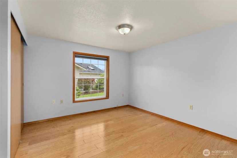 Property photo for 109 Longfellow Lane, Centralia photo 13