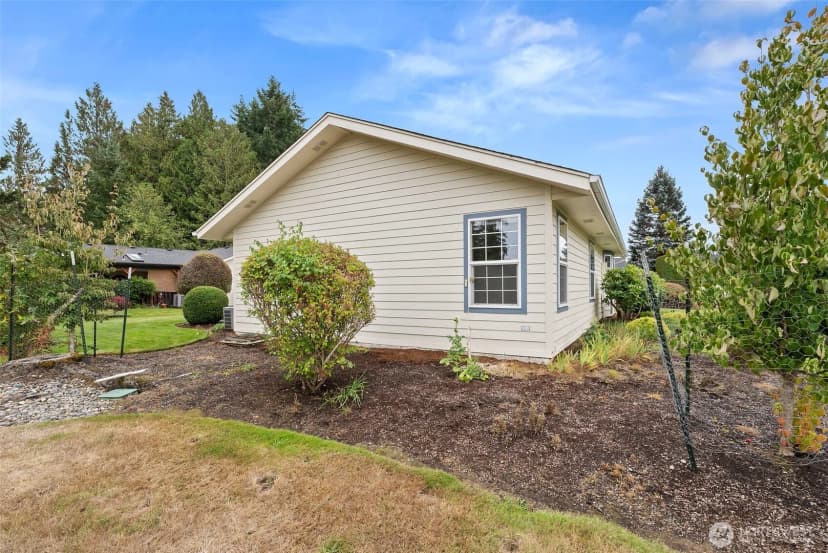 Property photo for 109 Longfellow Lane, Centralia photo 27
