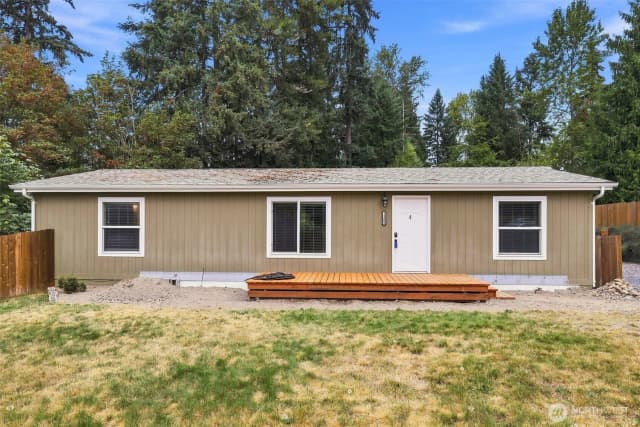 Property photo for 11302 201st Avenue E, Bonney Lake photo 2