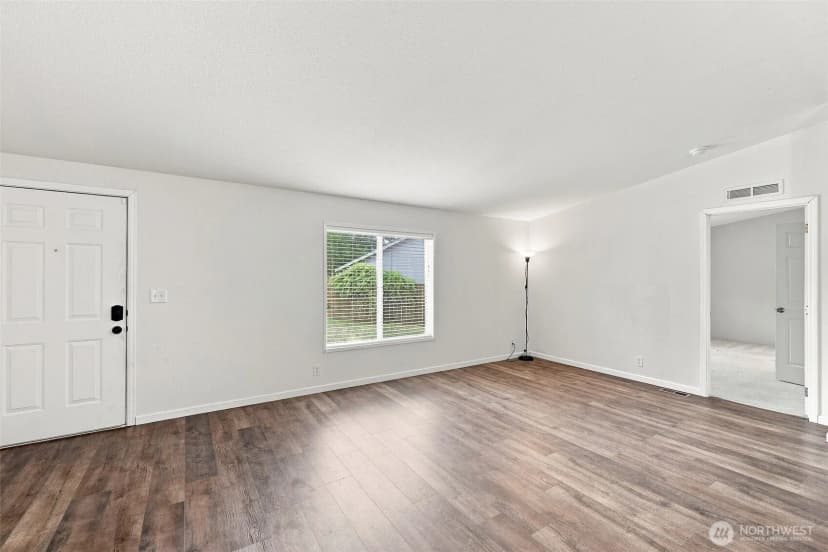 Property photo for 11302 201st Avenue E, Bonney Lake photo 3