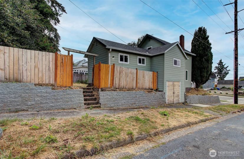 Property photo for 601 Cowlitz Way, Kelso photo 28