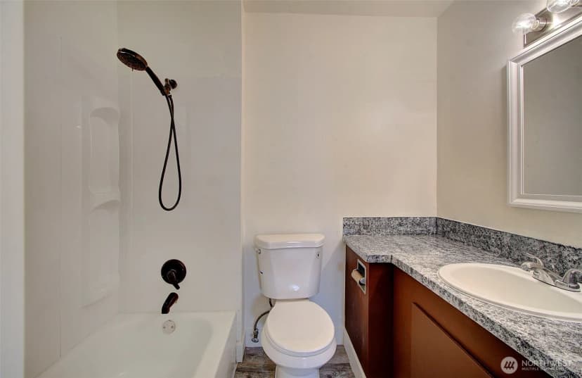 Property photo for 601 Cowlitz Way, Kelso photo 17