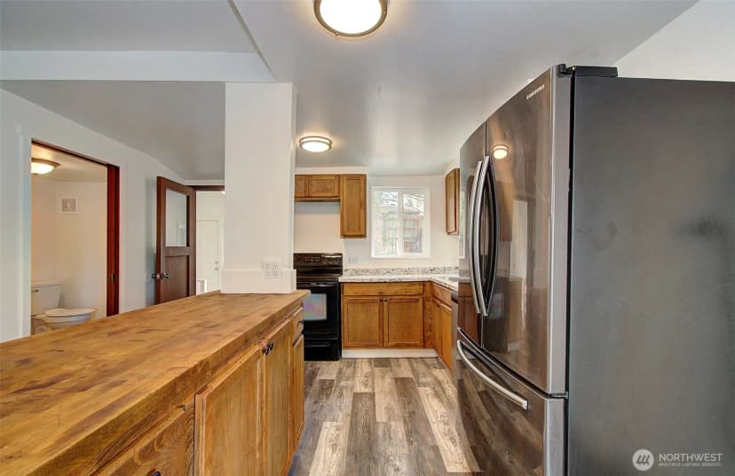 Property photo for 601 Cowlitz Way, Kelso photo 8