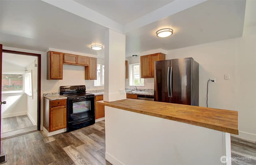 Property photo for 601 Cowlitz Way, Kelso photo 7