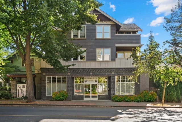 Property photo for 5430 California Avenue Sw #coml2, Seattle