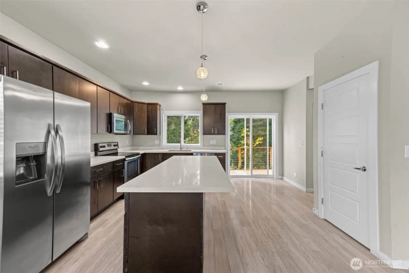 Property photo for 2310 Orchard Street W, Fircrest photo 8