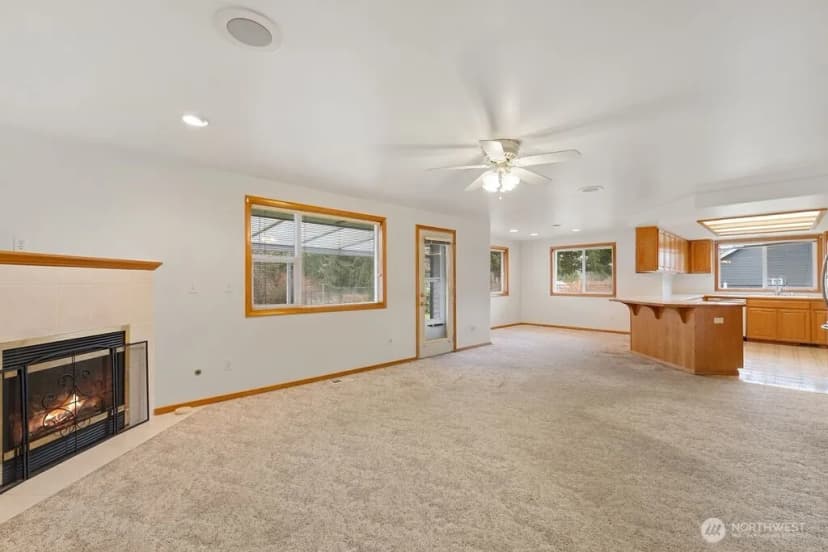 Property photo for 13822 Meridian Street, Lake Stevens photo 6