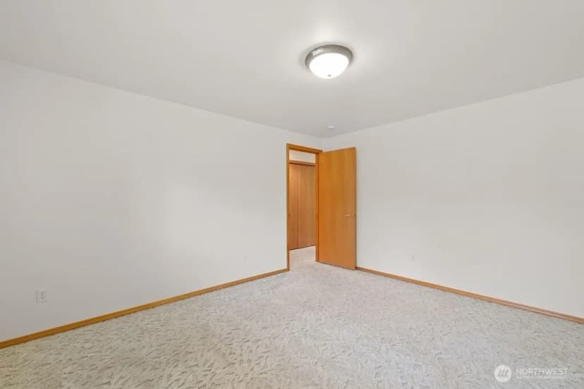 Property photo for 13822 Meridian Street, Lake Stevens photo 18