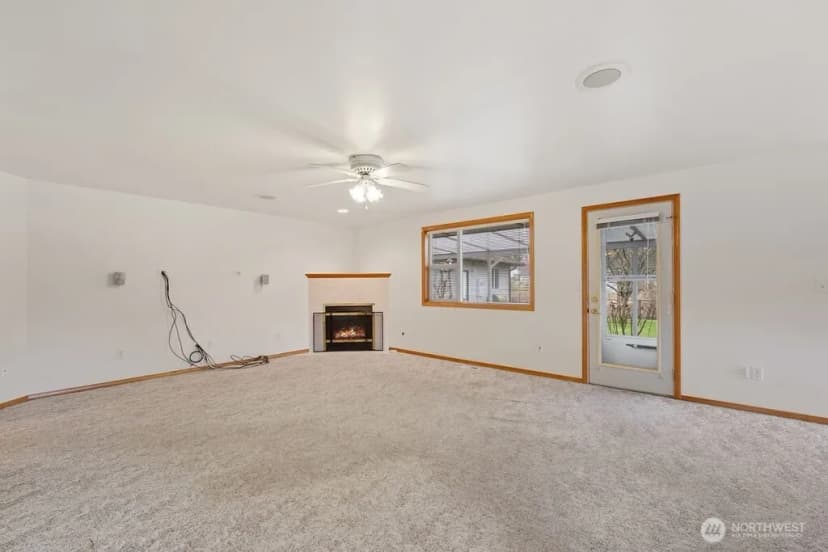 Property photo for 13822 Meridian Street, Lake Stevens photo 4
