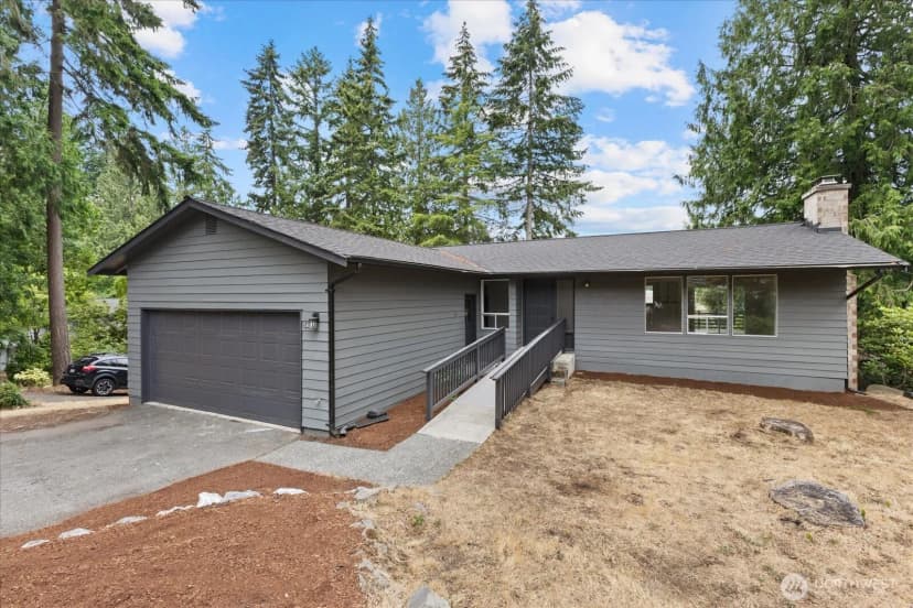 Property photo for 5819 172nd Place Sw, Lynnwood photo 3