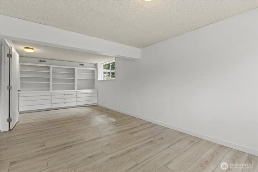 Property photo for 5819 172nd Place Sw, Lynnwood photo 23