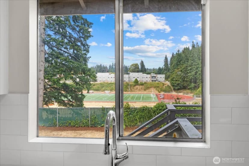 Property photo for 5819 172nd Place Sw, Lynnwood photo 13