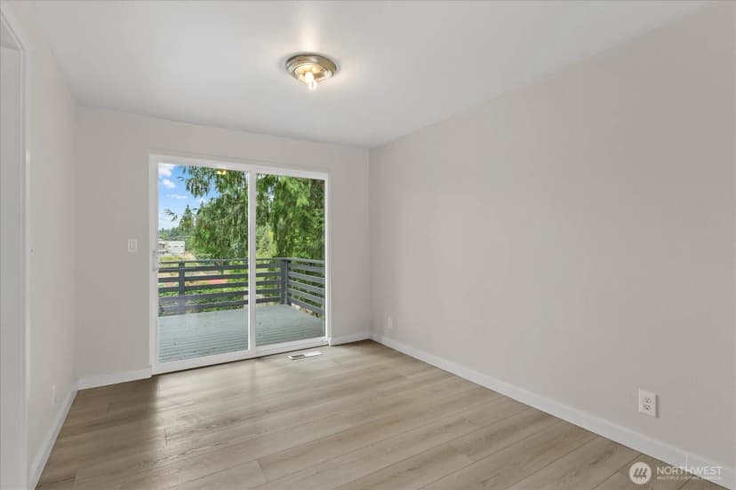 Property photo for 5819 172nd Place Sw, Lynnwood photo 7