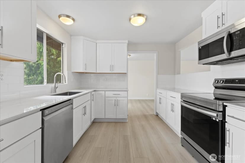 Property photo for 5819 172nd Place Sw, Lynnwood photo 12