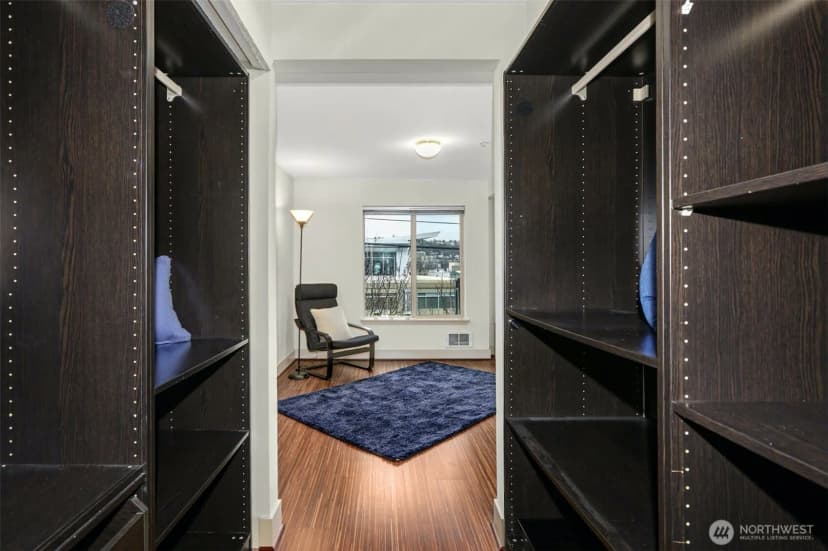 Property photo for 1550 Eastlake Avenue E #203, Seattle photo 16
