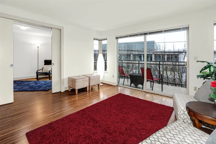 Property photo for 1550 Eastlake Avenue E #203, Seattle photo 12