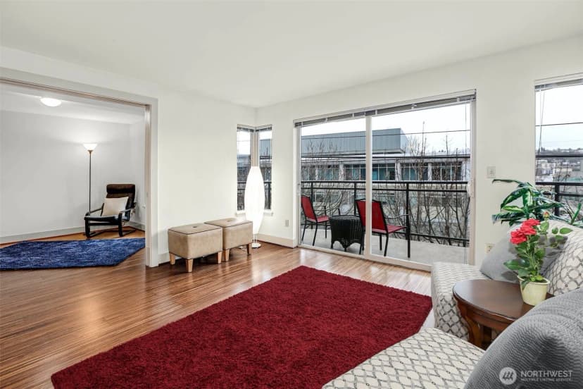 Property photo for 1550 Eastlake Avenue E #203, Seattle photo 25