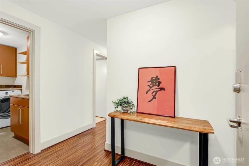 Property photo for 1550 Eastlake Avenue E #203, Seattle photo 28