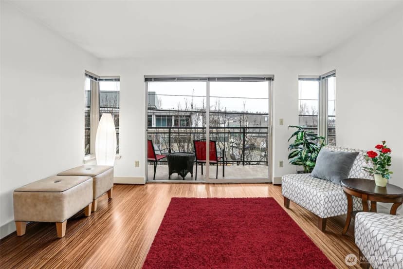 Property photo for 1550 Eastlake Avenue E #203, Seattle photo 7
