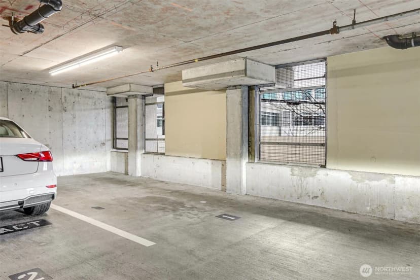 Property photo for 1550 Eastlake Avenue E #203, Seattle photo 23