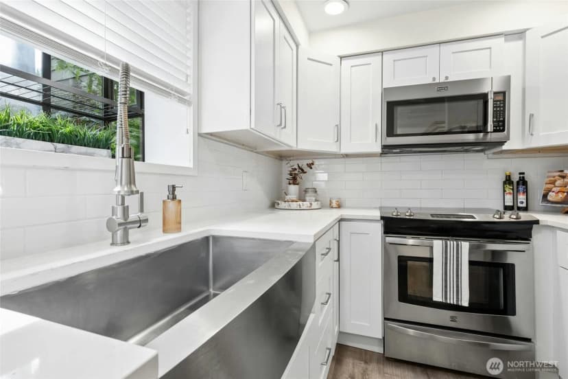Property photo for 3927 108th Avenue Ne #a102, Bellevue photo 7